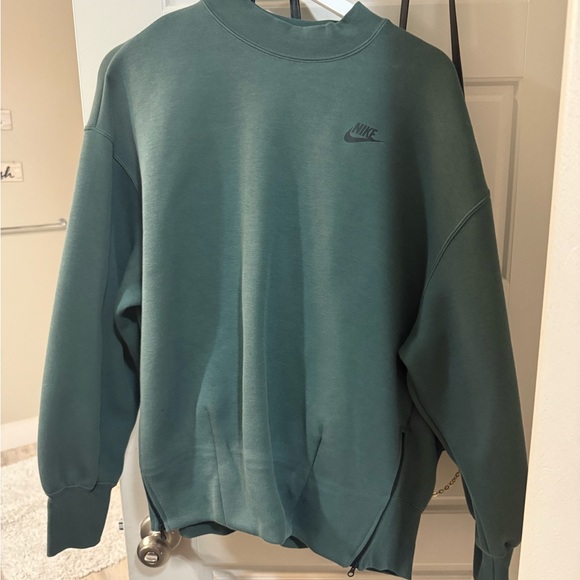 Nike Other - Nike Green Crewneck Sweater Sporty Cotton Blend